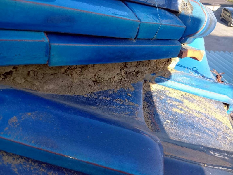 埼玉県上尾市 O様邸 瓦屋根 漆喰詰め直し工事を実施しました!