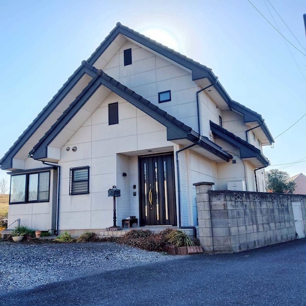 埼玉県上尾市 M様邸 外壁塗装・屋根塗装工事 フッ素REVO1000IR・スーパーシャネツサーモF